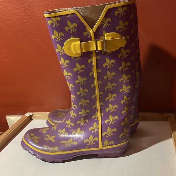 Rain boots - Picture 2 of 5